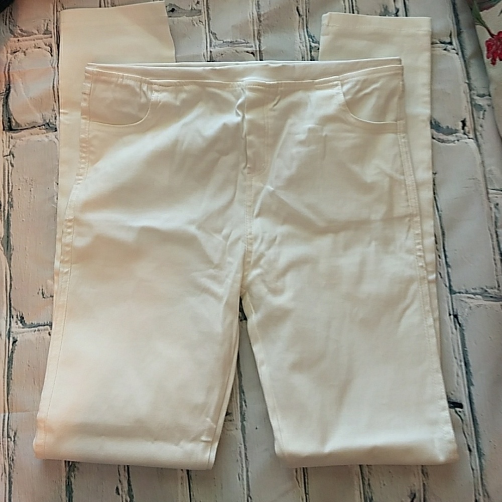 White denim leggings. Small. Size 2/4